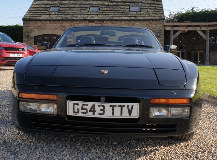 Porsche 944 4.jpg