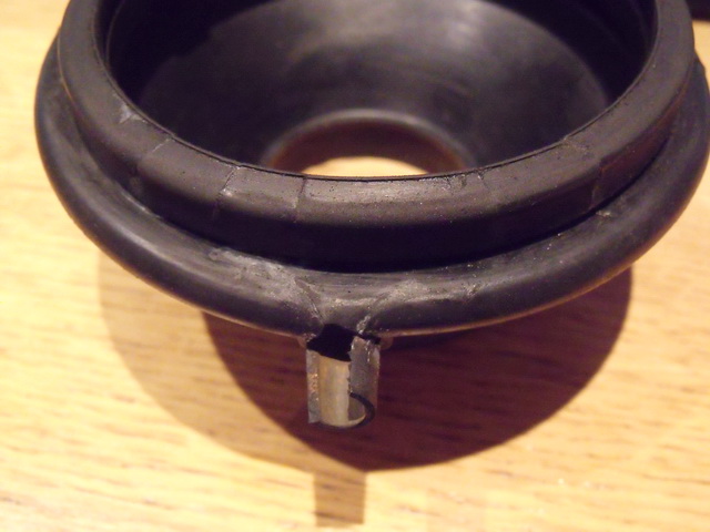 fuel pipe rubber seal 4.jpg
